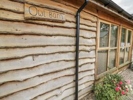 Exterior view of Owl Barn with sign at Owl Barn Banbury