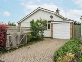 1 Maes Y Ffynnon - Anglesey - 1179010 - thumbnail photo 2