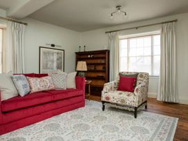 Apartment 2, 86 Dyer Street - Cotswolds - 1179133 - thumbnail photo 11