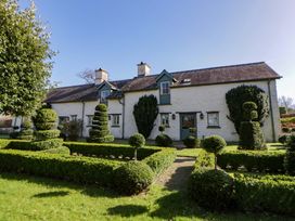 A house with a garden at North Cottage in Myddfai near Llandovery