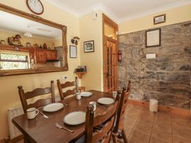 Coole Gate Lodge - Shancroagh & County Galway - 1183367 - thumbnail photo 10
