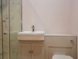 A bathroom with a sink and toilet at Park View in Ambleside