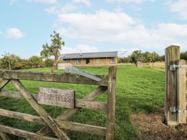 A wooden gate leading to a house at Pear Trees in Bewdley