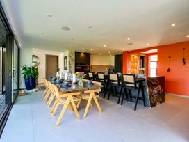 A dining area with tables and chairs at Manor Farm House in Merton near Bicester