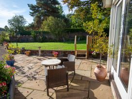 Nature's Lodge - Cotswolds - 1184756 - thumbnail photo 6