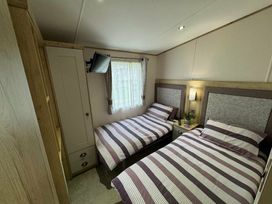 Hopton Holiday Village - Holiday Accommodation 6338 - Suffolk & Essex - 1184866 - thumbnail photo 14