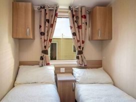 Marton Mere Holiday Village - Holiday Accommodation 10020 - Lake District - 1184871 - thumbnail photo 5