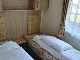 Kiln Park Holiday Park - Holiday Accommodation 10039 - South Wales - 1184874 - thumbnail photo 3