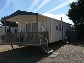 Southsea Leisure Park - Holiday Accommodation 10070 - Hampshire - 1184877 - thumbnail photo 1