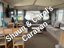 Presthaven Beach Resort - Holiday Accommodation 10101 - North Wales - 1184878 - thumbnail photo 2