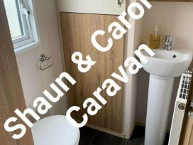 Presthaven Beach Resort - Holiday Accommodation 10101 - North Wales - 1184878 - thumbnail photo 7