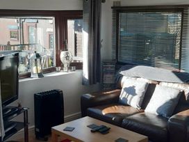 Hafan y Mor Haven - Holiday Accommodation 10104 - North Wales - 1184879 - thumbnail photo 4