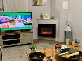 Aberdunant Hall Holiday Park - Holiday Accommodation 10106 - North Wales - 1184880 - thumbnail photo 4