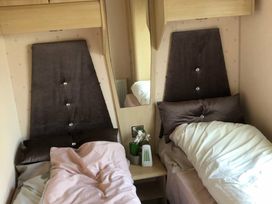 Aberdunant Hall Holiday Park - Holiday Accommodation 10106 - North Wales - 1184880 - thumbnail photo 7
