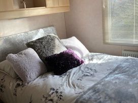 Aberdunant Hall Holiday Park - Holiday Accommodation 10106 - North Wales - 1184880 - thumbnail photo 8
