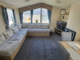 Cala Gran Holiday Park - Holiday Accommodation 1012 - Lake District - 1184889 - thumbnail photo 2