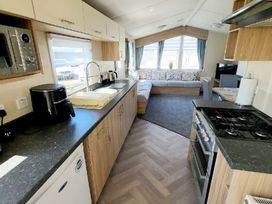 Cala Gran Holiday Park - Holiday Accommodation 1012 - Lake District - 1184889 - thumbnail photo 4