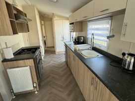 Cala Gran Holiday Park - Holiday Accommodation 1012 - Lake District - 1184889 - thumbnail photo 5