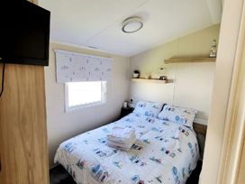 Cala Gran Holiday Park - Holiday Accommodation 1012 - Lake District - 1184889 - thumbnail photo 8