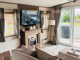 Ty Mawr Holiday Park - Holiday Accommodation 10160 - North Wales - 1184892 - thumbnail photo 8