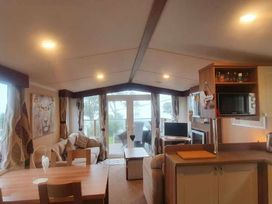 Lydstep Beach - Holiday Accommodation 10162 - South Wales - 1184893 - thumbnail photo 3