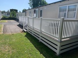 Waterside Bowleaze Cove Holiday Park - Holiday Accommodation 10222 - Dorset - 1184897 - thumbnail photo 11