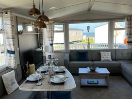 Skipsea Sands Holiday Park - Holiday Accommodation 10304 - North Yorkshire (incl. Whitby) - 1184901 - thumbnail photo 2