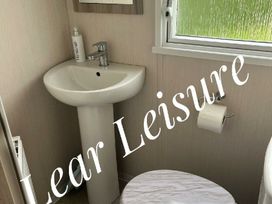 Skipsea Sands Holiday Park - Holiday Accommodation 10304 - North Yorkshire (incl. Whitby) - 1184901 - thumbnail photo 19