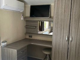 Wild Duck Holiday Park - Holiday Accommodation 10389 - Norfolk - 1184908 - thumbnail photo 13