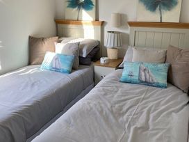The Beach Caravan Park - Holiday Accommodation 10473 - North Wales - 1184915 - thumbnail photo 8