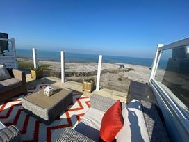The Beach Caravan Park - Holiday Accommodation 10473 - North Wales - 1184915 - thumbnail photo 11