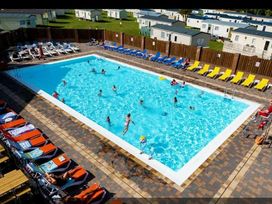 Seal Bay Resort - Holiday Accommodation 10483 - Hampshire - 1184916 - thumbnail photo 18