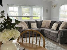 Cleethorpes Beach Holiday Park - Holiday Accommodation 10485 - Lincolnshire - 1184917 - thumbnail photo 4