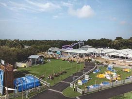 Cleethorpes Beach Holiday Park - Holiday Accommodation 10485 - Lincolnshire - 1184917 - thumbnail photo 17