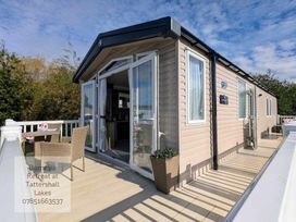 Tattershall Lakes Country Park - Holiday Accommodation 10562 - Lincolnshire - 1184927 - thumbnail photo 1