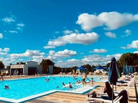 Tattershall Lakes Country Park - Holiday Accommodation 10562 - Lincolnshire - 1184927 - thumbnail photo 11