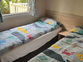 Blue Dolphin Holiday Park - Holiday Accommodation 10563 - North Yorkshire (incl. Whitby) - 1184928 - thumbnail photo 4