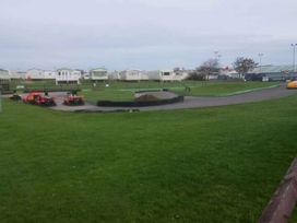 Blue Dolphin Holiday Park - Holiday Accommodation 10563 - North Yorkshire (incl. Whitby) - 1184928 - thumbnail photo 11