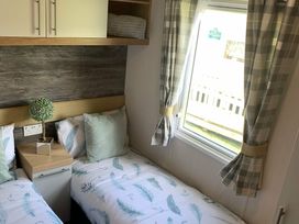 Doniford Bay - Holiday Accommodation 10571 - Devon - 1184930 - thumbnail photo 5