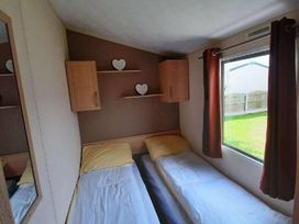 Golden Gate Holiday Centre - Holiday Accommodation 10581 - North Wales - 1184935 - thumbnail photo 7