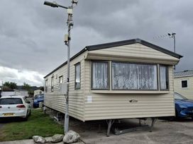 Golden Gate Holiday Centre - Holiday Accommodation 10581 - North Wales - 1184935 - thumbnail photo 17