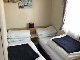 Beachside Holiday Park - Holiday Accommodation 10605 - Somerset & Wiltshire - 1184937 - thumbnail photo 7