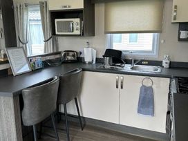 Church Farm Holiday Village - Holiday Accommodation 10617 - Hampshire - 1184938 - thumbnail photo 5