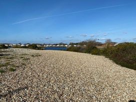 Church Farm Holiday Village - Holiday Accommodation 10617 - Hampshire - 1184938 - thumbnail photo 12