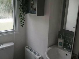 Hafan y Mor Haven - Holiday Accommodation 10641 - North Wales - 1184945 - thumbnail photo 4