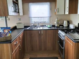 Primrose Valley Holiday Park - Holiday Accommodation 10727 - North Yorkshire (incl. Whitby) - 1184951 - thumbnail photo 6