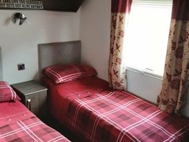 Waterside, Paignton - Holiday Accommodation 10728 - Devon - 1184952 - thumbnail photo 2