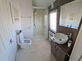 Waterside, Paignton - Holiday Accommodation 10728 - Devon - 1184952 - thumbnail photo 7