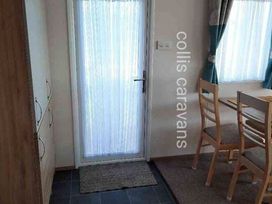 Blue Dolphin Holiday Park - Holiday Accommodation 10737 - North Yorkshire (incl. Whitby) - 1184954 - thumbnail photo 7