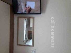 Blue Dolphin Holiday Park - Holiday Accommodation 10737 - North Yorkshire (incl. Whitby) - 1184954 - thumbnail photo 14